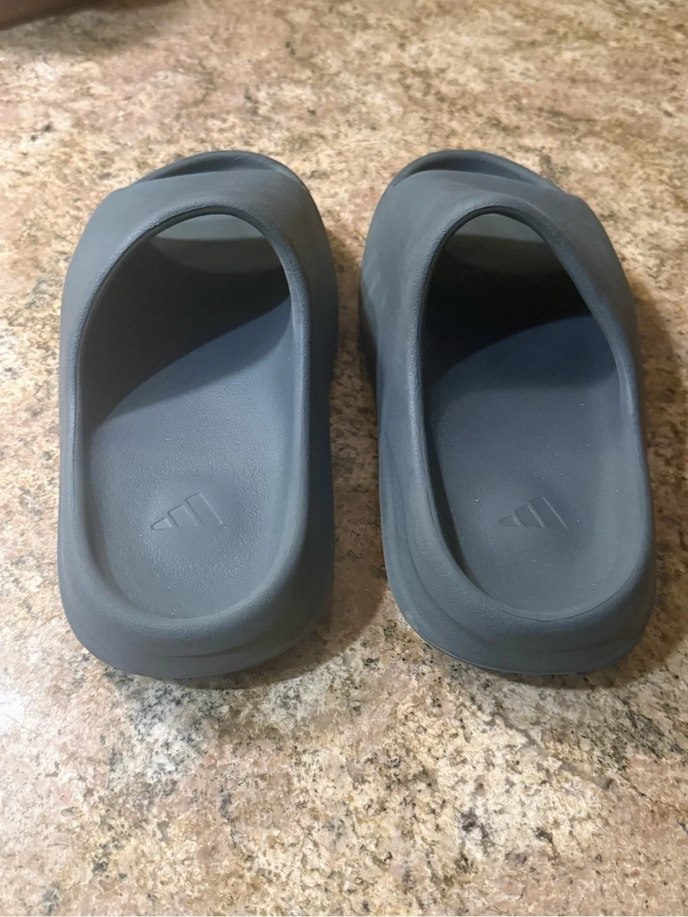 Yeezy Slides Sandals Gray US 9